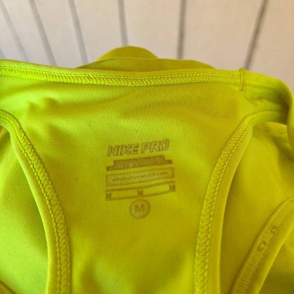 Pro Dri-Fit Womens Neon Yellow Center Swoosh Racerback Sports Bra - Picture 4 of 4